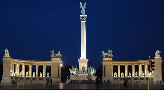 Budapest, Heroes Square
